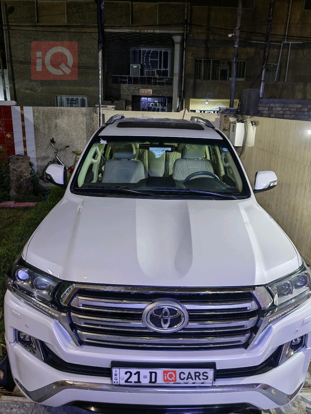 تويوتا لاندكروزر